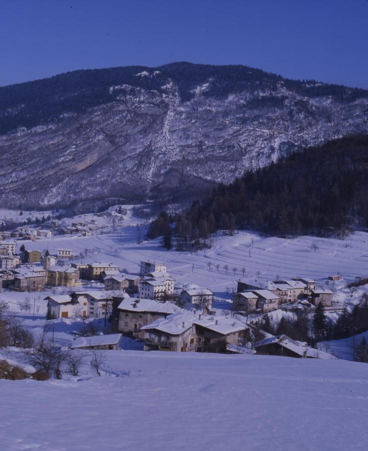 Hotel Olisamir Cavedago Buitenkant foto