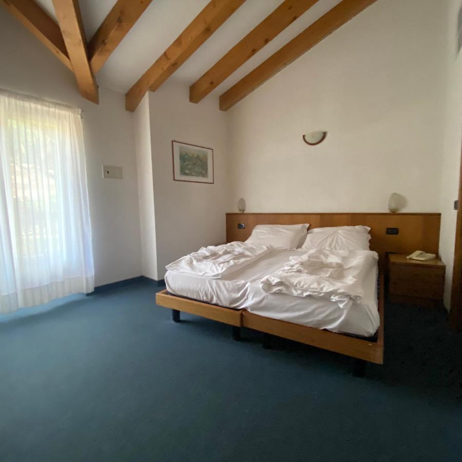 Hotel Olisamir Cavedago Buitenkant foto